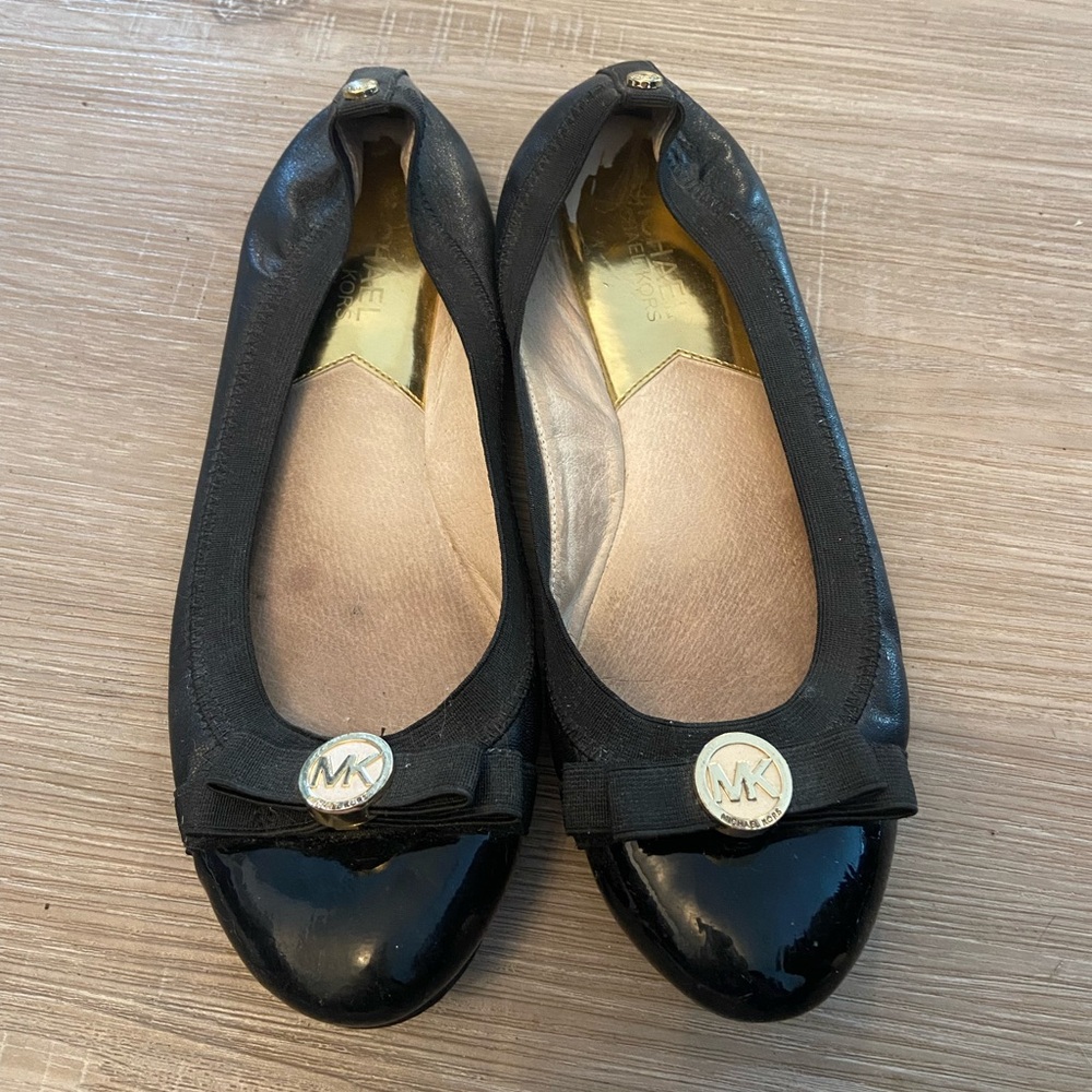 Michael Kors Black Ballet Flat Size 7